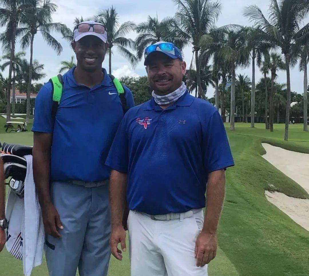 太阳成官网：
每一个父子亲情高光时刻 都是高尔夫的传承！(图2)