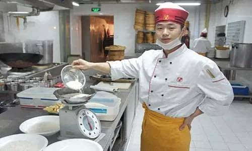 太阳成集团tyc|让人惊喜!大批国际音乐人参与EXO伯贤SOLO专辑(图1) 太阳成官网