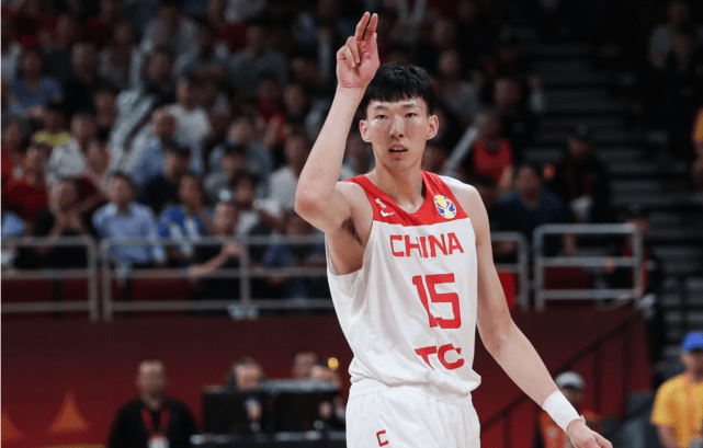 
央视专访周琦：世界杯对波兰失误时脑子空缺 最佳教练没选阿的江“太阳成官网”(图3)