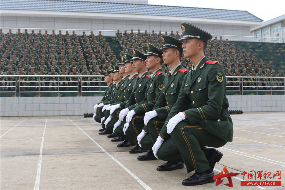太阳集团tyc|波姬·小丝拍《口红森林》抬头纹毕现(图4) 太阳集团tyc