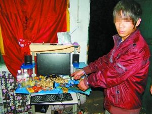 太阳成集团tyc_英国王室正式宣布王室新生儿名字:乔治王子(图1) 太阳成官网