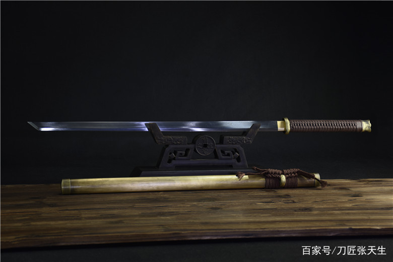 太阳成集团tyc|IU将于今日发行新曲《Love poem》 巡回演唱会也即将来袭(图1) 太阳集团tyc