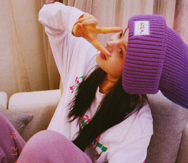 为啥说女明星的头很小?看清赵今麦赵丽颖生图 我瞬间明确了‘太阳成官网’(图5)
为啥说女明星的头很小?看清赵今麦赵丽颖生图 我瞬间明确了‘太阳成官网’(图5)