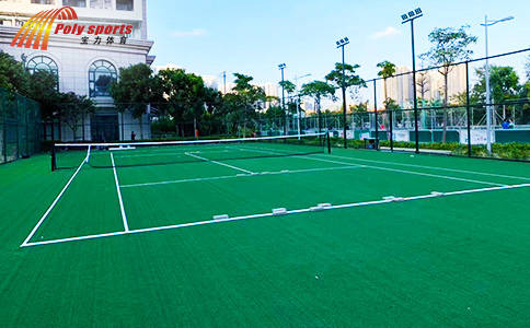 太阳集团tyc：
建设网球场 这些一定要思量(图2)