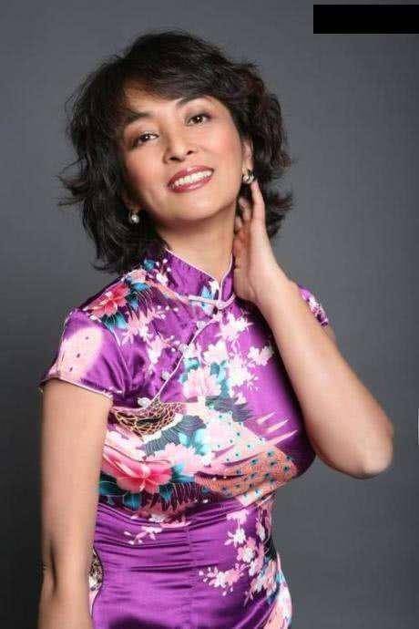 
她曾说不嫁中国男子 3任丈夫都是外籍 如今却回国捞金？：太阳集团tyc(图7)