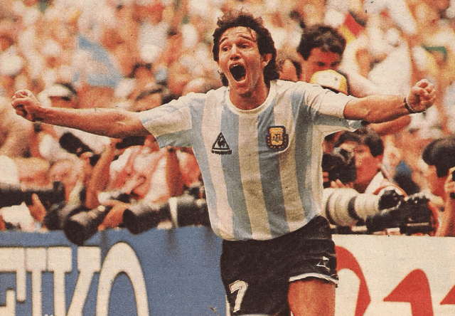 
外媒评阿根廷足球史上的7大球星 马拉多纳和梅西谁才是第一？‘太阳集团tyc’(图5)