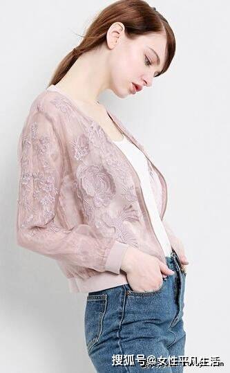 
萱客搭配棒球服也可以穿出气质‘太阳成集团tyc’(图7)